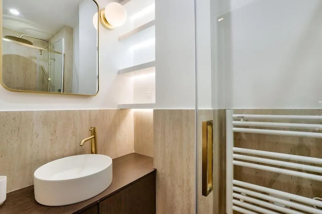 Sublime Duplex Avec Salle De Cinema Апартаменты *