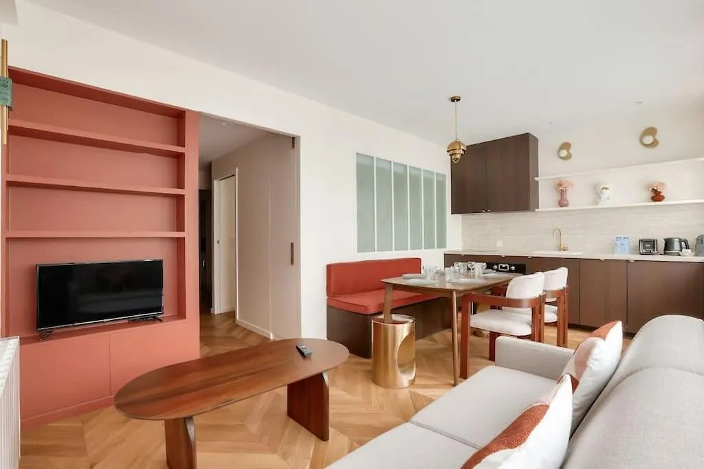 Sublime Duplex Avec Salle De Cinema Párizs